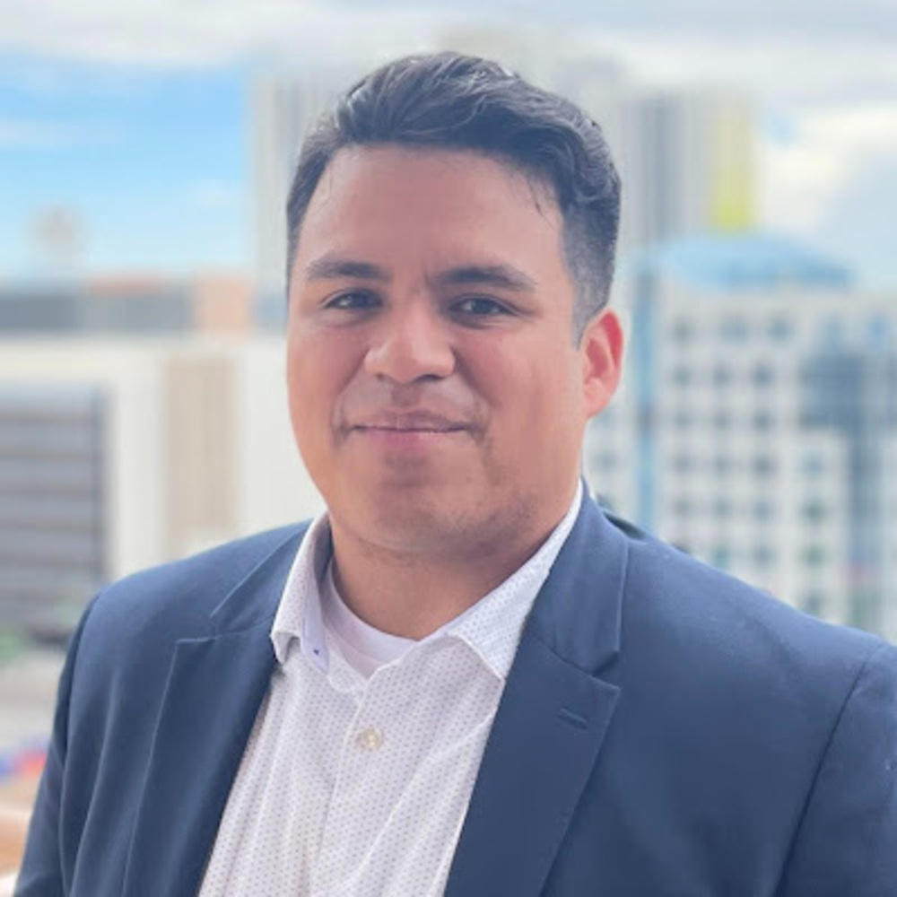 Meet your Posher, Armando